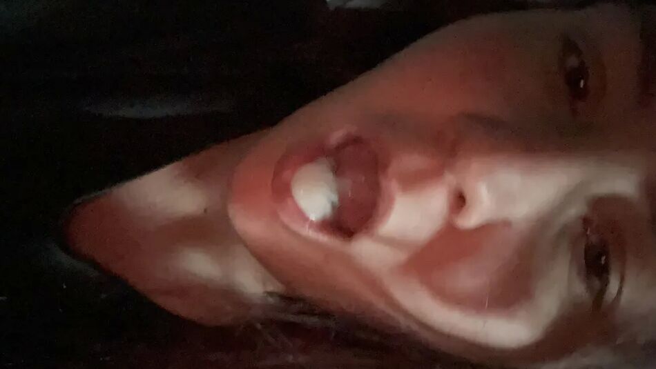 6 Pics Cum in mouth