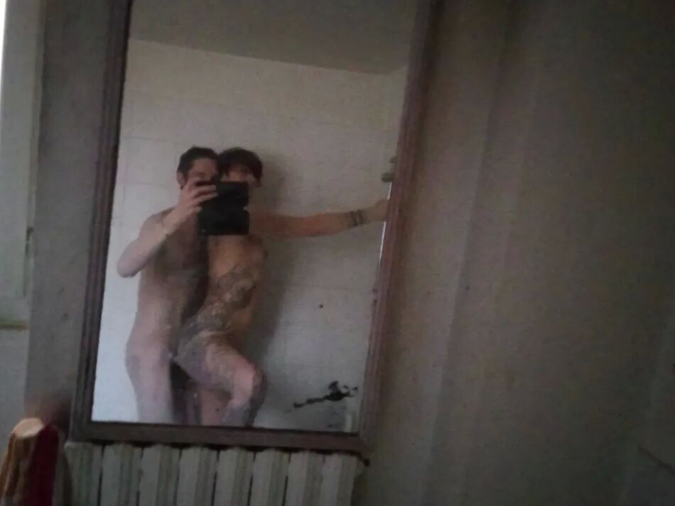 5 Pics Under shower