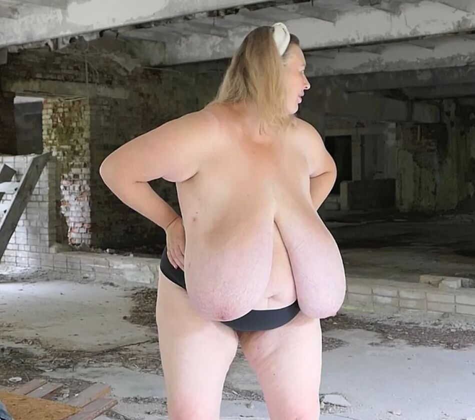 20 Pics like my fat tits?