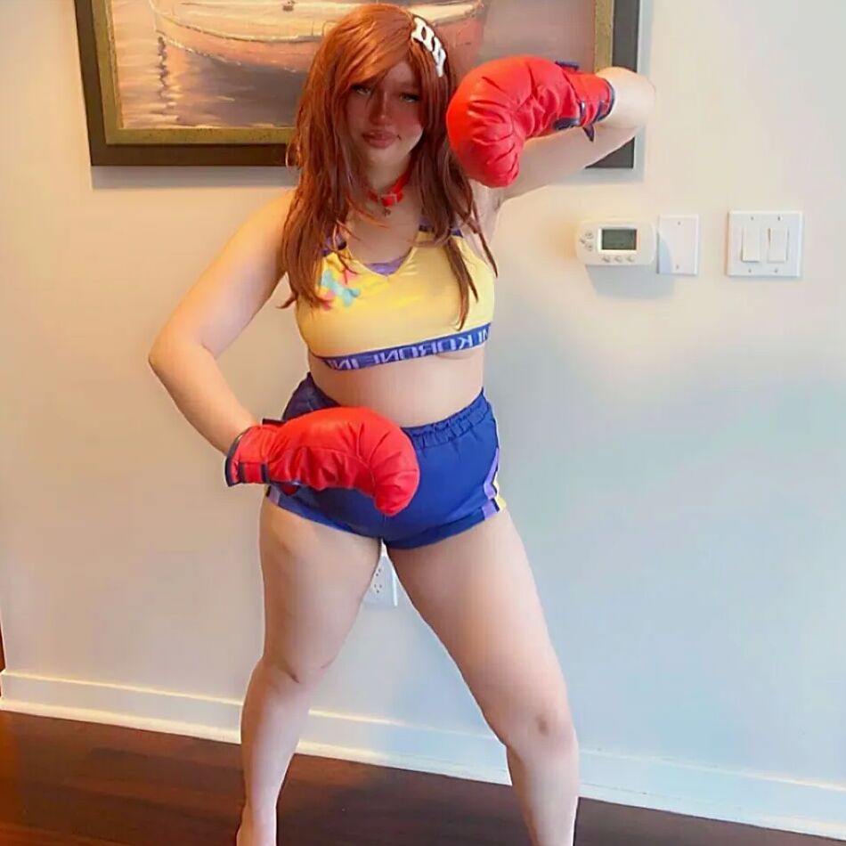 7 Pics Inugami Korone Boxer Cosplay