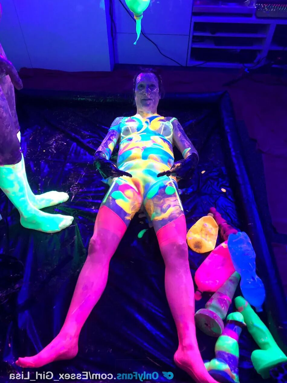 14 Pics Playing with glow in the dark UV slime with my slave