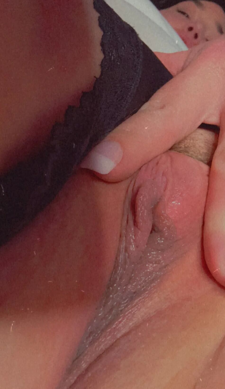 12 Pics Miss Creamy Pussy