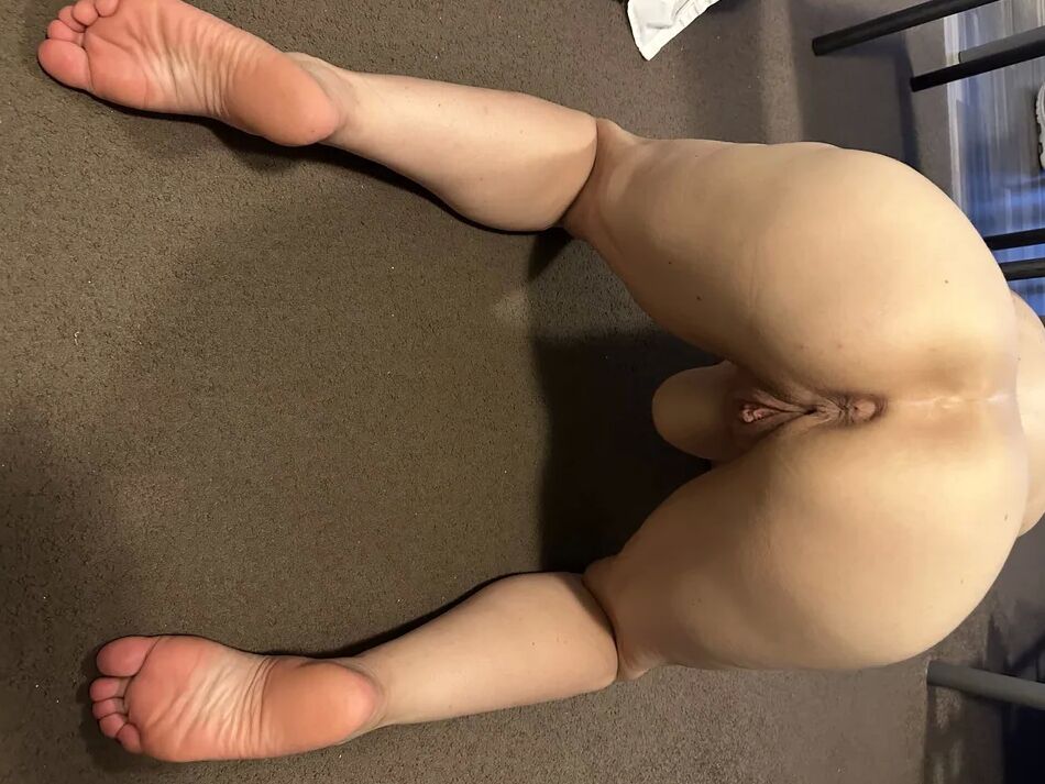 6 Pics Motel party