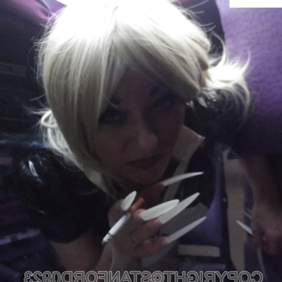 20 Pics SHIRLEY SLUT 650