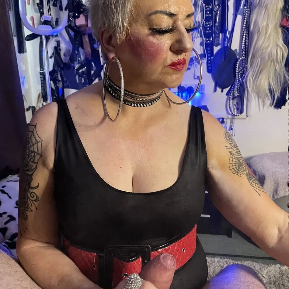 20 Pics SHIRLEY DISCO SLUT