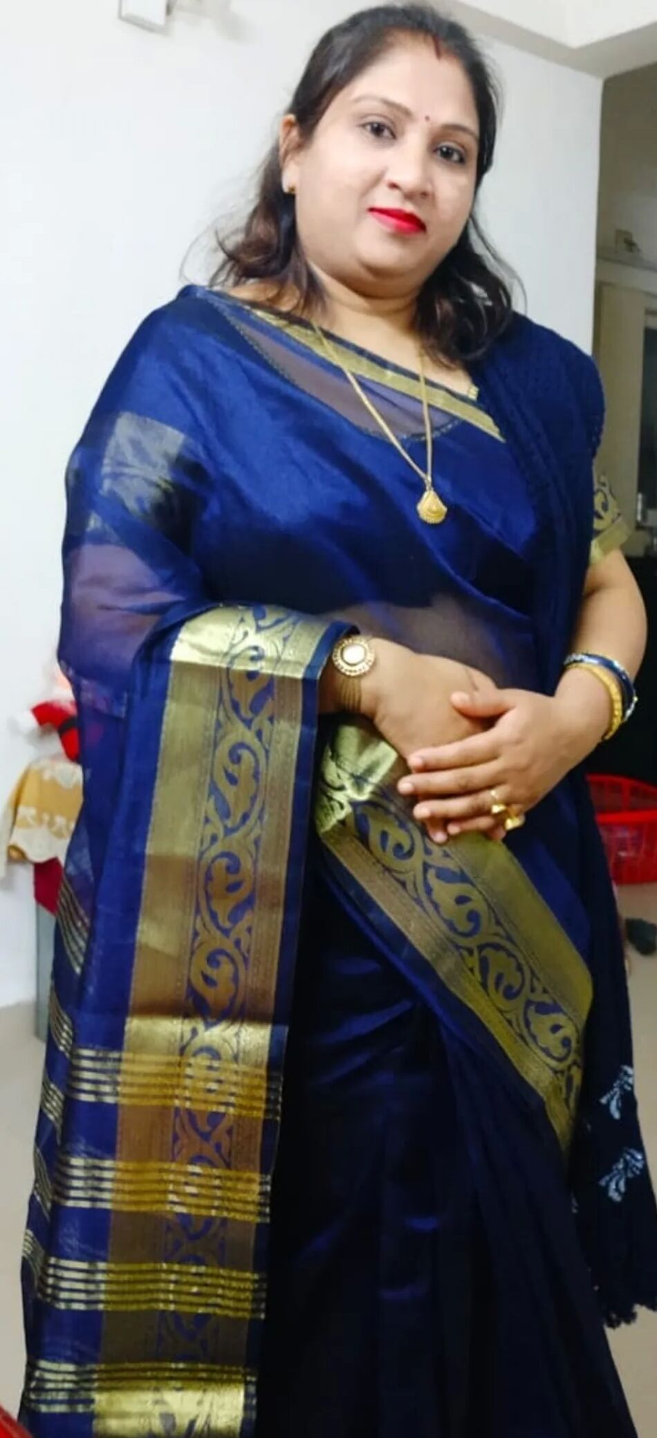 10 Pics Desi Bhabhi saavi