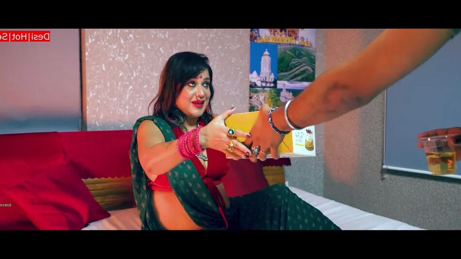 19 Pics Indian Hot Bhabhi