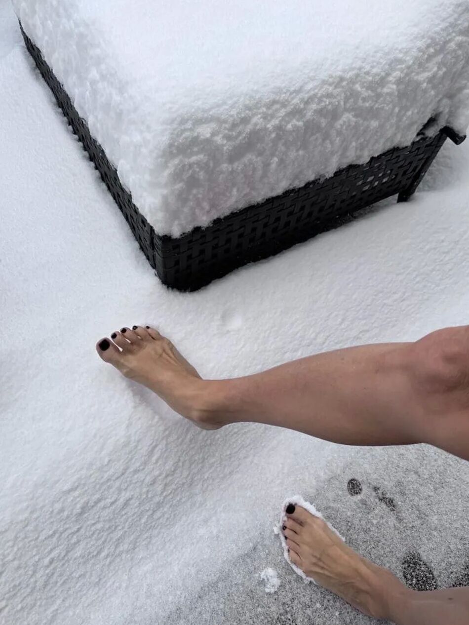17 Pics foot fetish