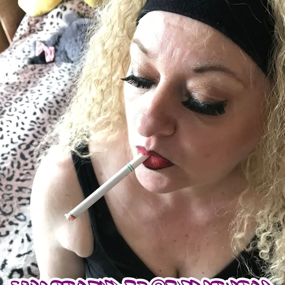 20 Pics SHIRLEY SLUT 767