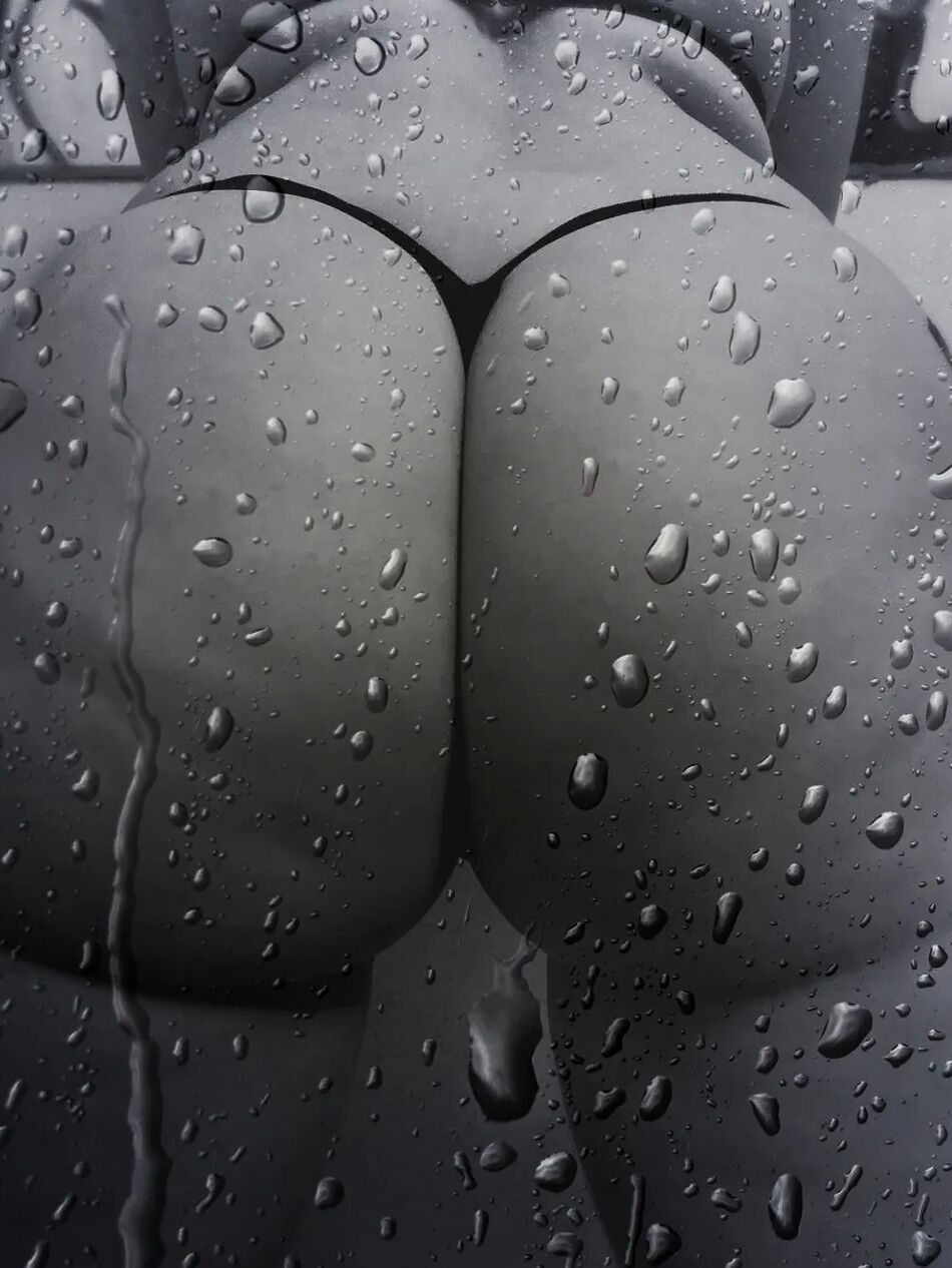 5 Pics black & grey