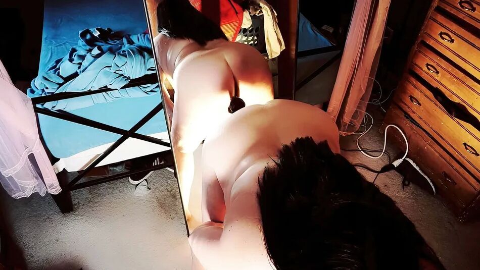 20 Pics New Year's Fat Ass Photoset