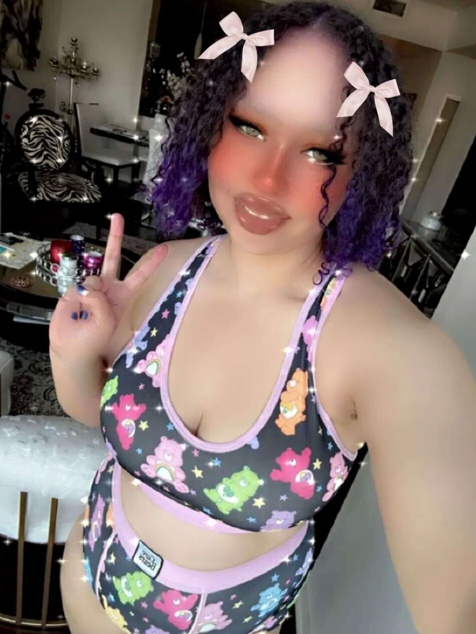 7 Pics Sexy Big Titty Egirl Aamira Ardalan