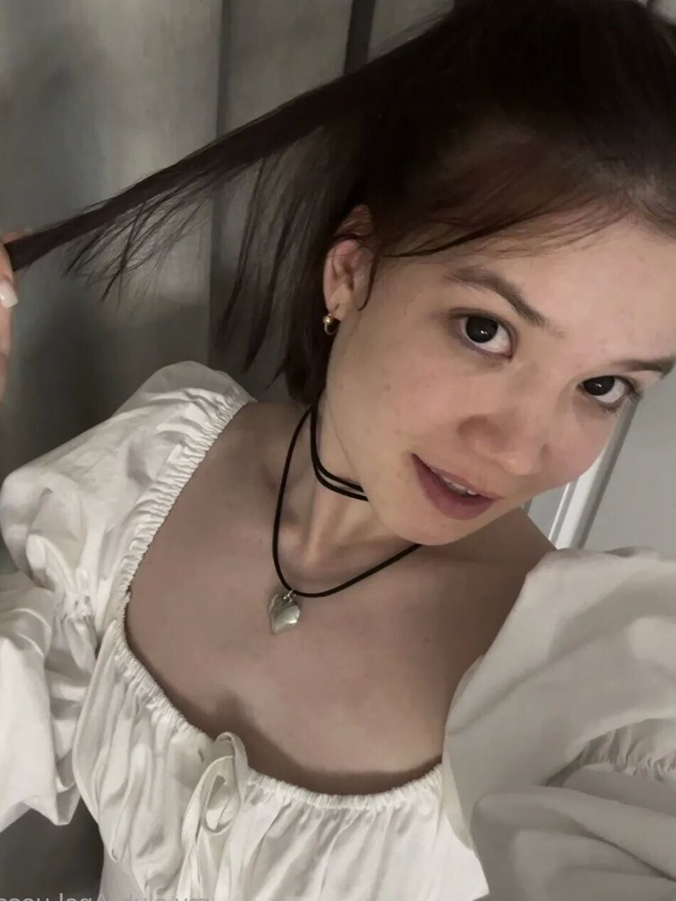 20 Pics Ana <3 Free Photos