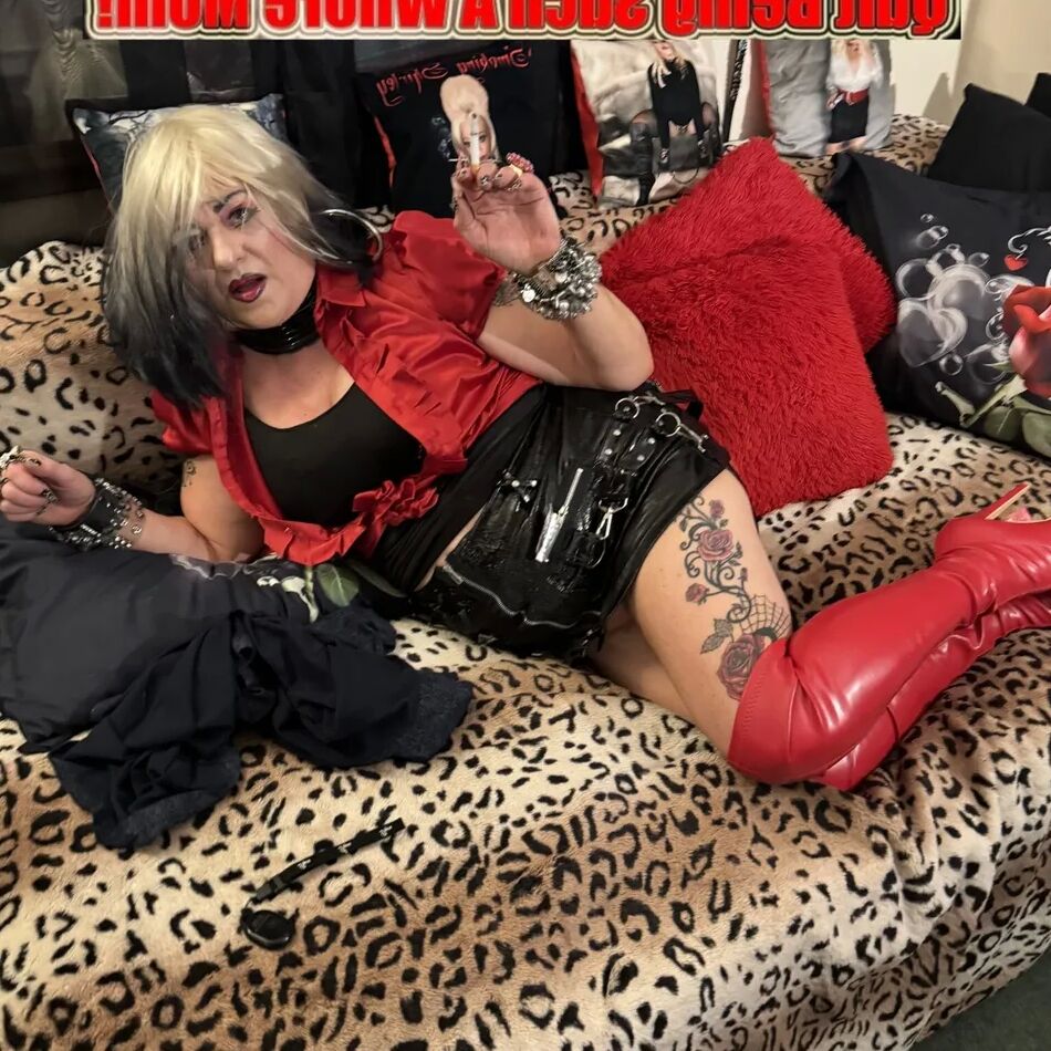 20 Pics QUIT BEING SUCH A WHORE MOM SHIRLEY