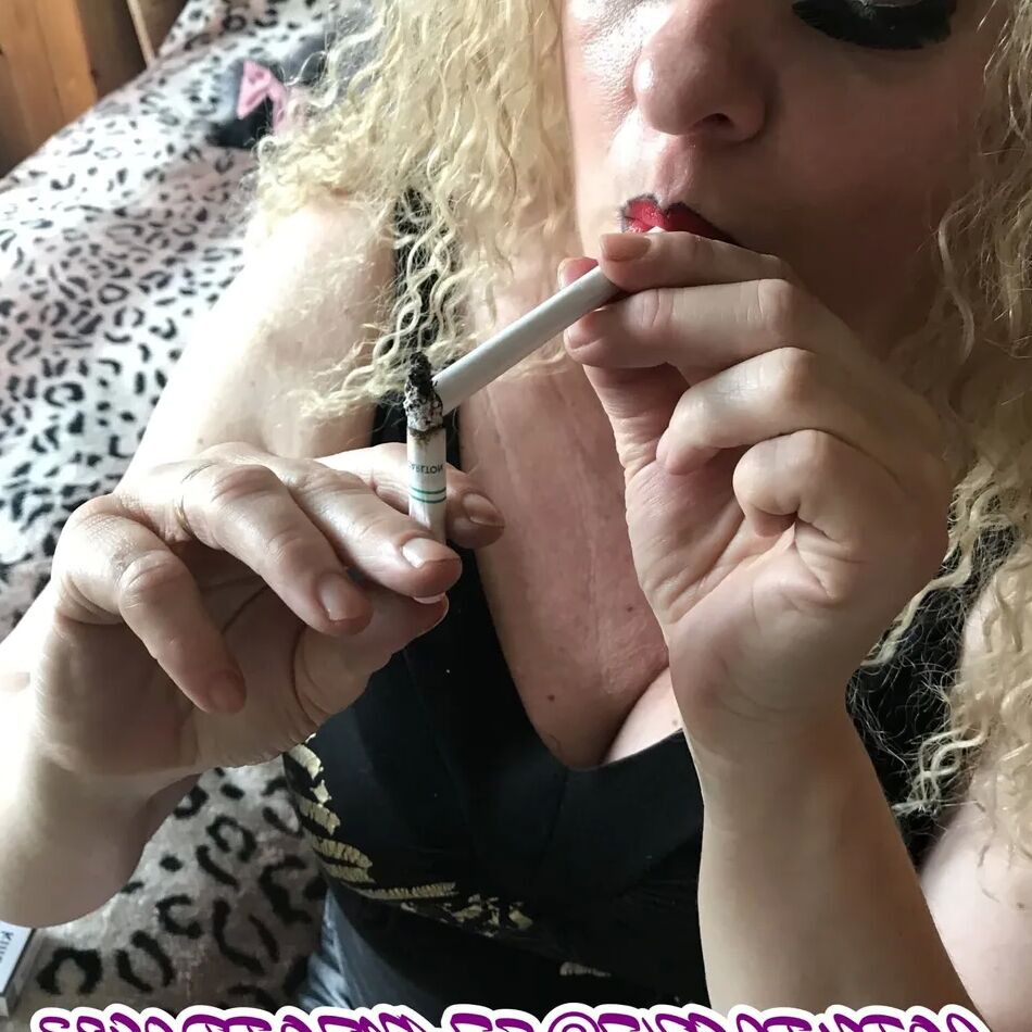 20 Pics SHIRLEY SLUT 767