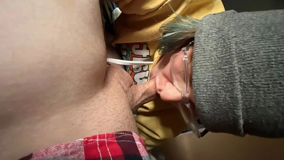 20 Pics Give me that dick