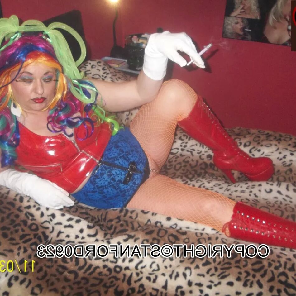20 Pics SHIRLEY SLUT 658