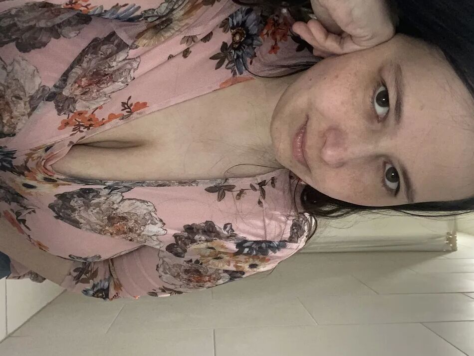 20 Pics SFW