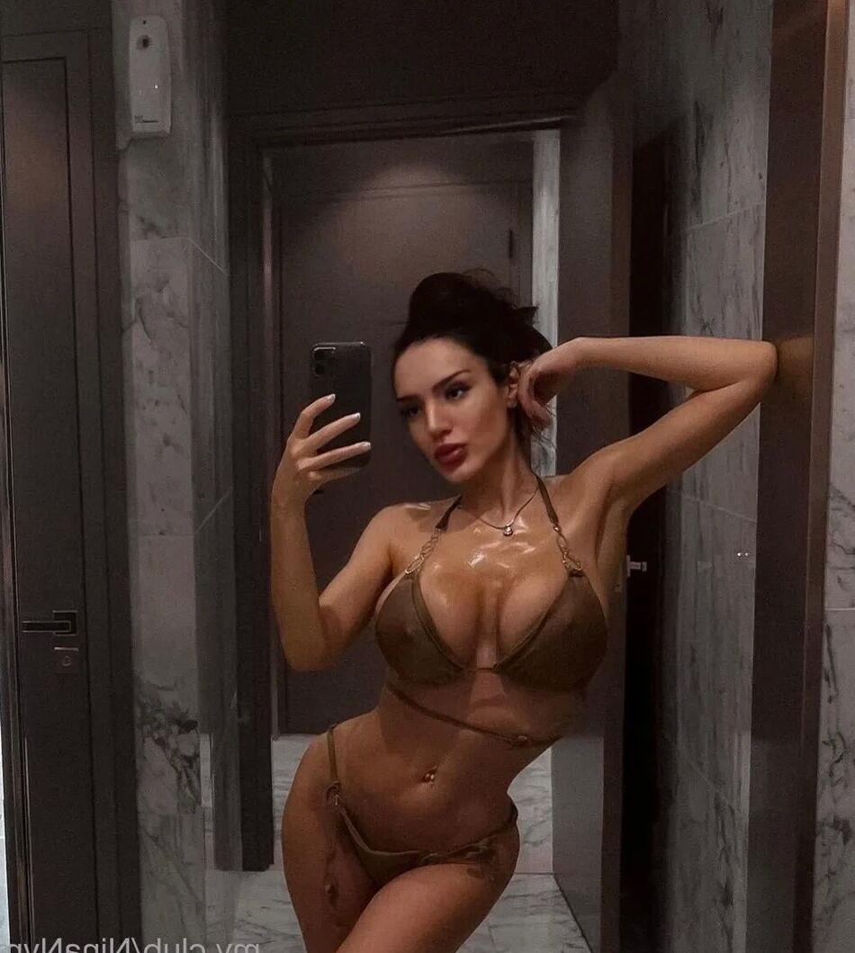 20 Pics NinaNvm Free Photos