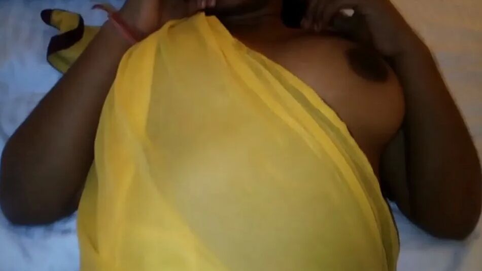 15 Pics Priya Big Boobs Chunnu Munnu Suck in 5 Star hotel in City