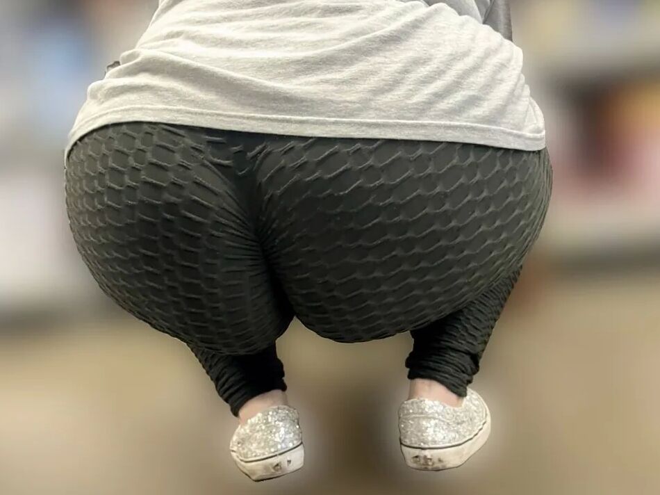 17 Pics Just Rach’s Booty