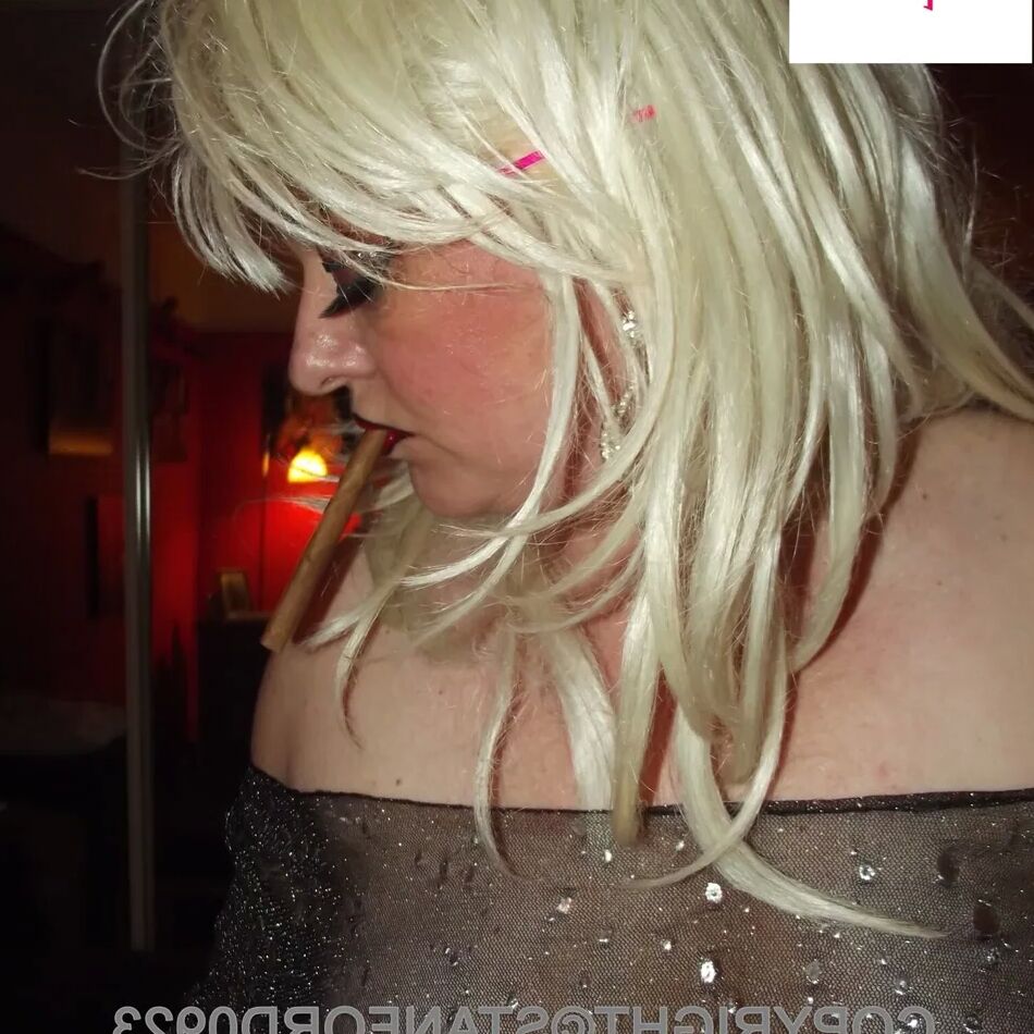20 Pics SHIRLEY SLUT 648