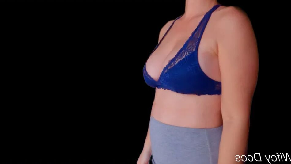 10 Pics Wife stuns in lacey blue bra