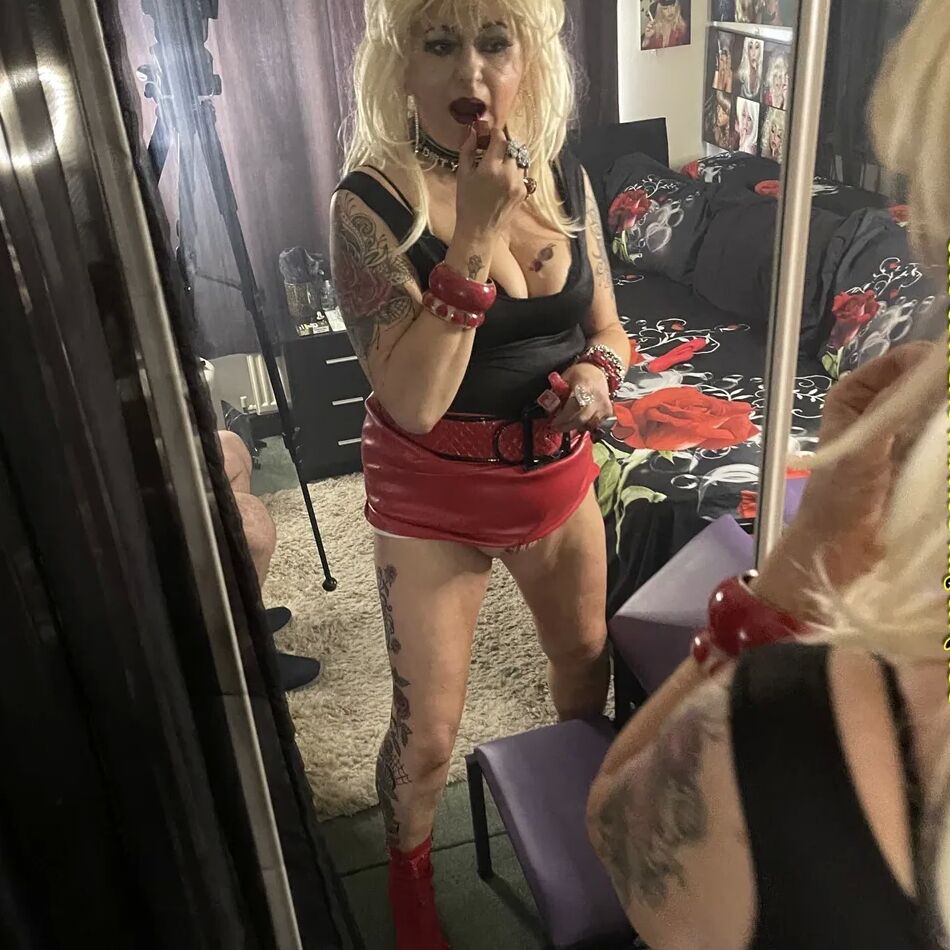 20 Pics SHIRLEY WHORE MOM AND SLUT