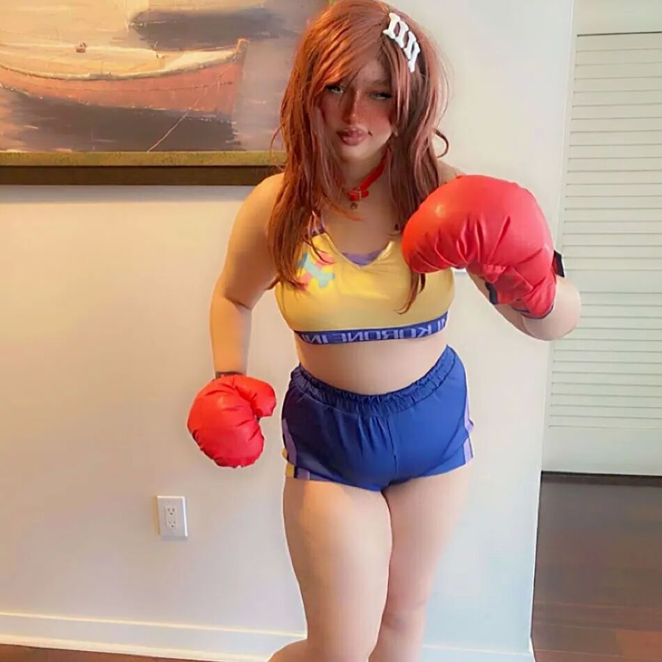7 Pics Inugami Korone Boxer Cosplay
