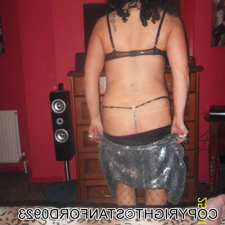 20 Pics SHIRLEY SLUT 662