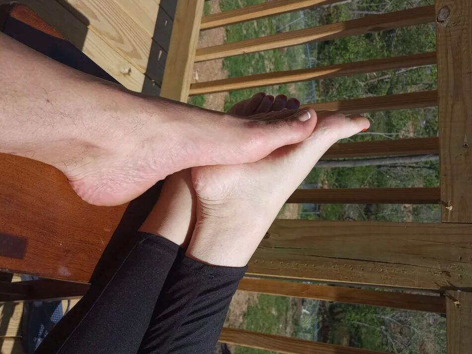 20 Pics Footise with GF