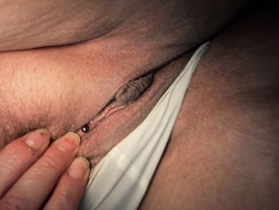 5 Pics Pretty pussy