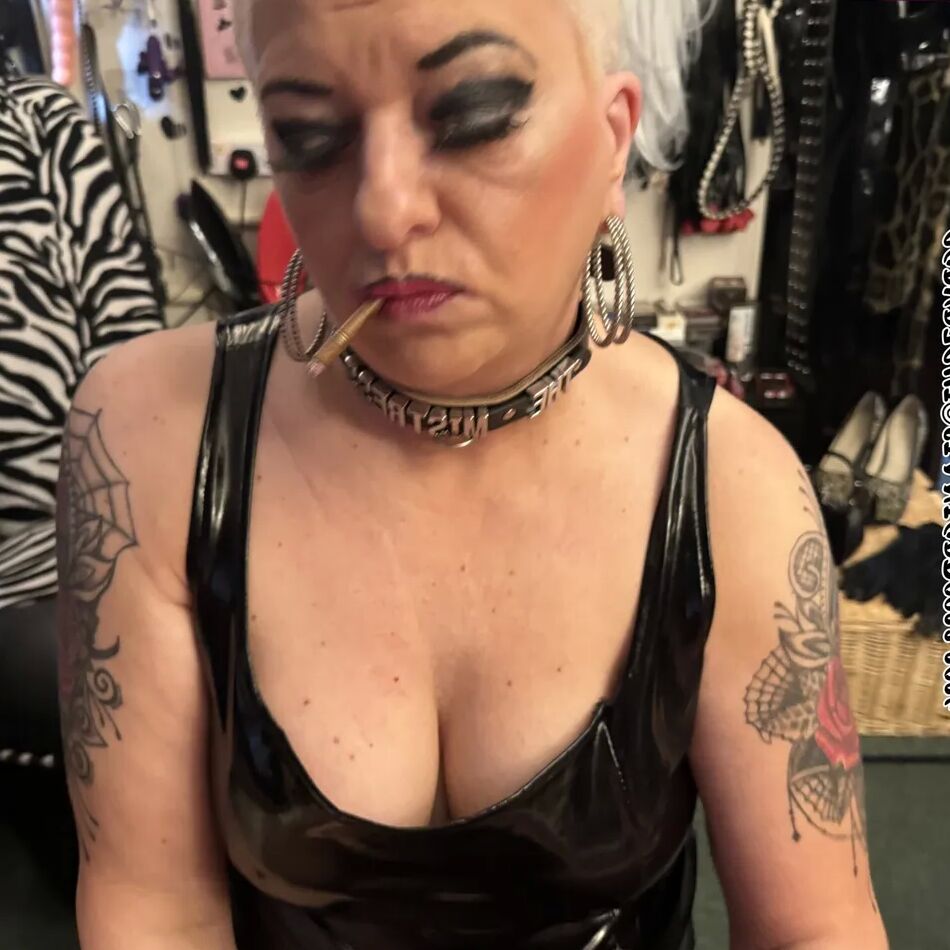 20 Pics I WANT TO USE YOU AND YOU WILL CUM TWICE