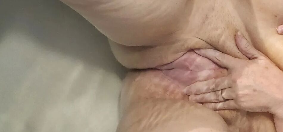 18 Pics Bath Time