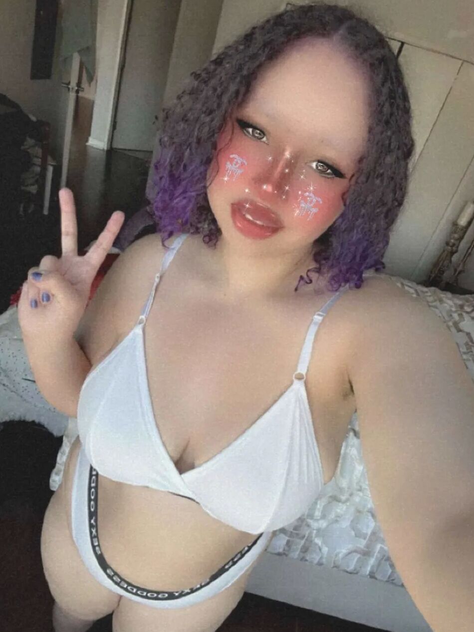 6 Pics Big Titty Egirl Aamira Ardalan