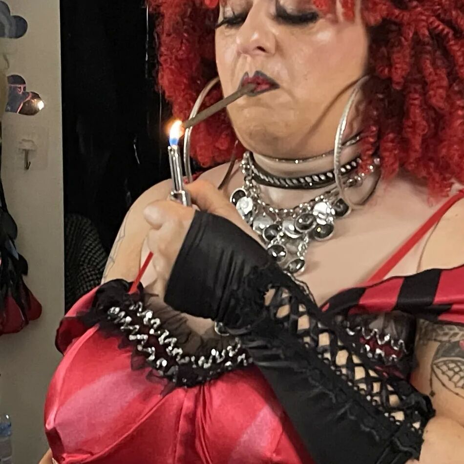 20 Pics THE MOTHER AND WHORE 2
