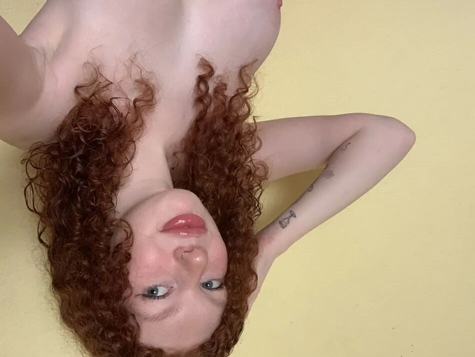 20 Pics 18yo red haired Teen