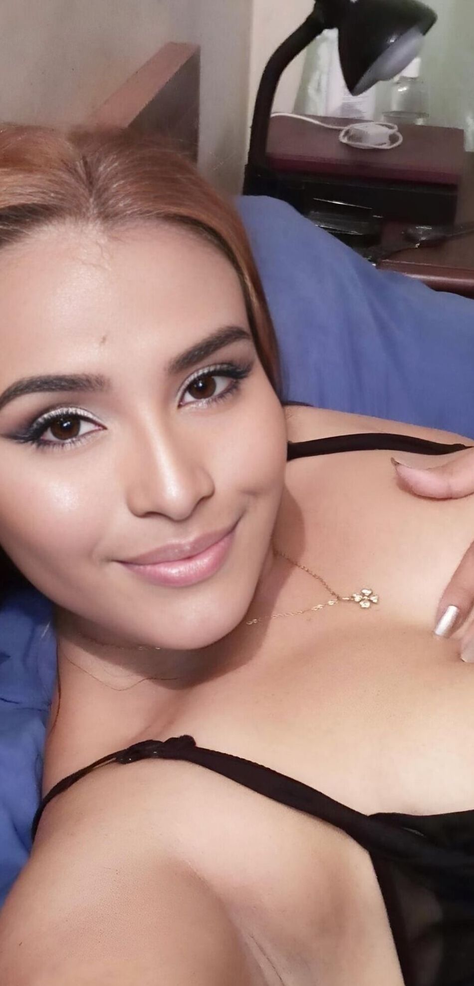 5 Pics What would you do for me?