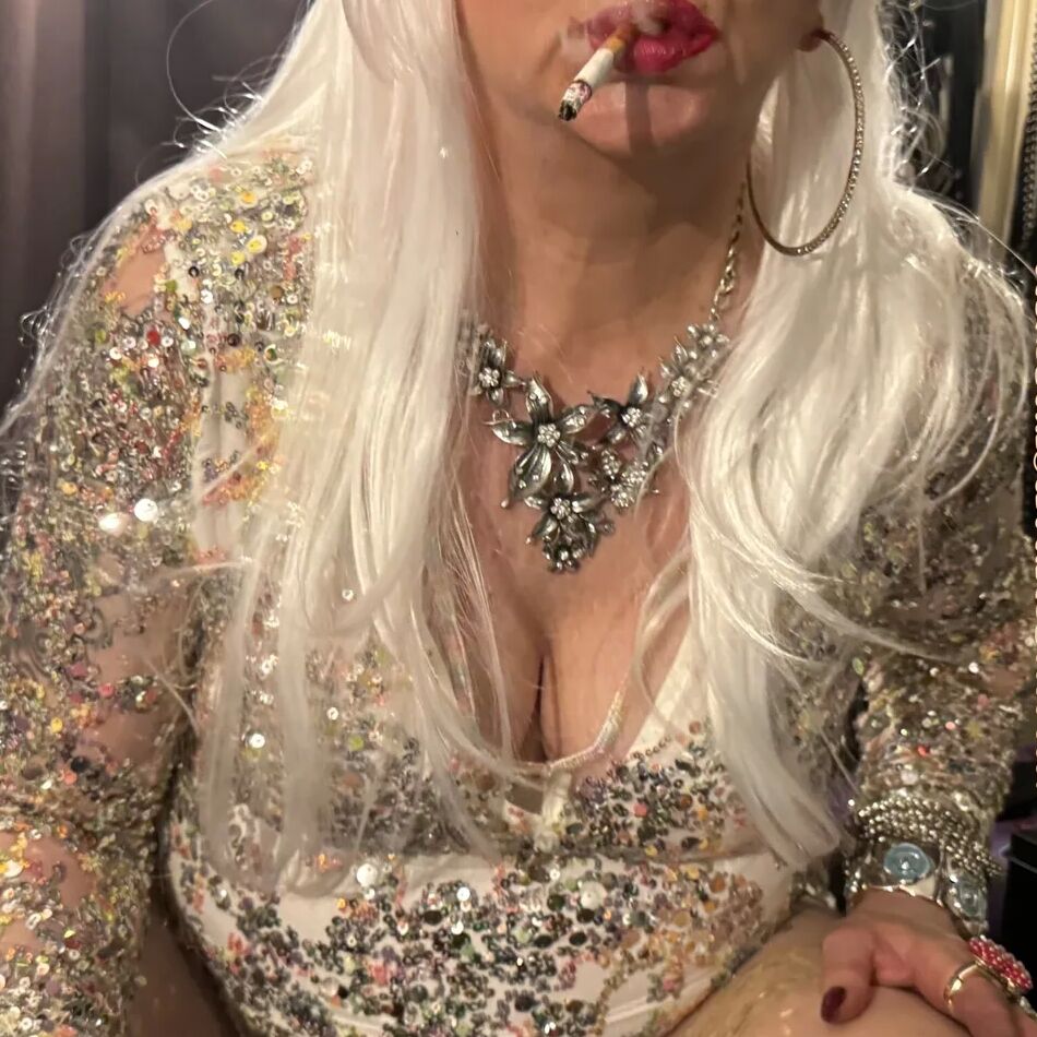 20 Pics SHAMELESS SLUT SHIRLEY