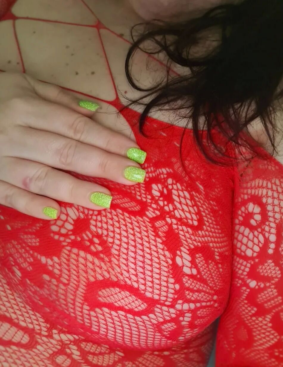14 Pics Lady in Red