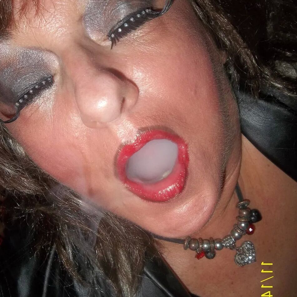 20 Pics SHIRLEY SLUT 678