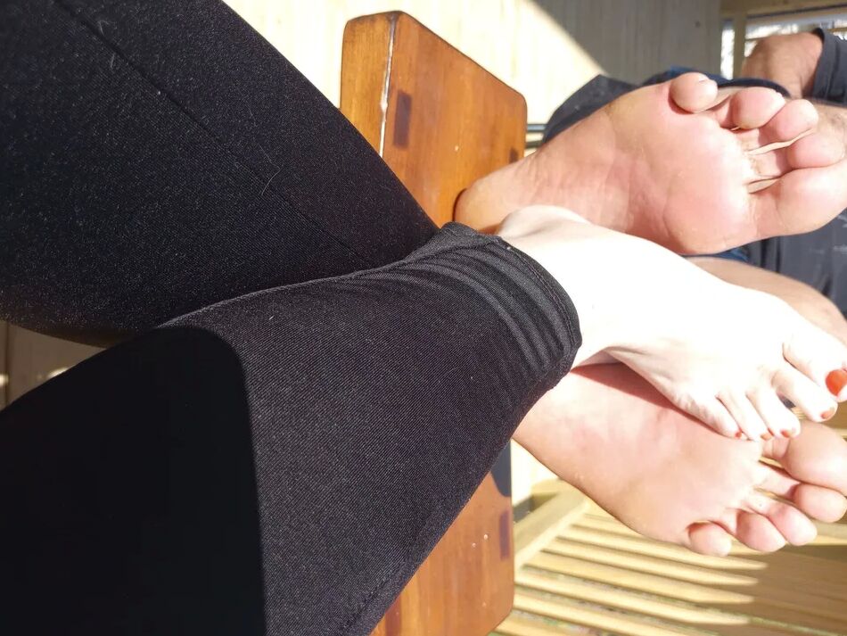 20 Pics Footise with GF