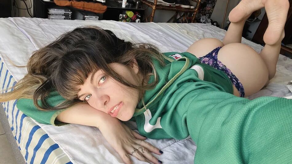 9 Pics Wearing green for good luck