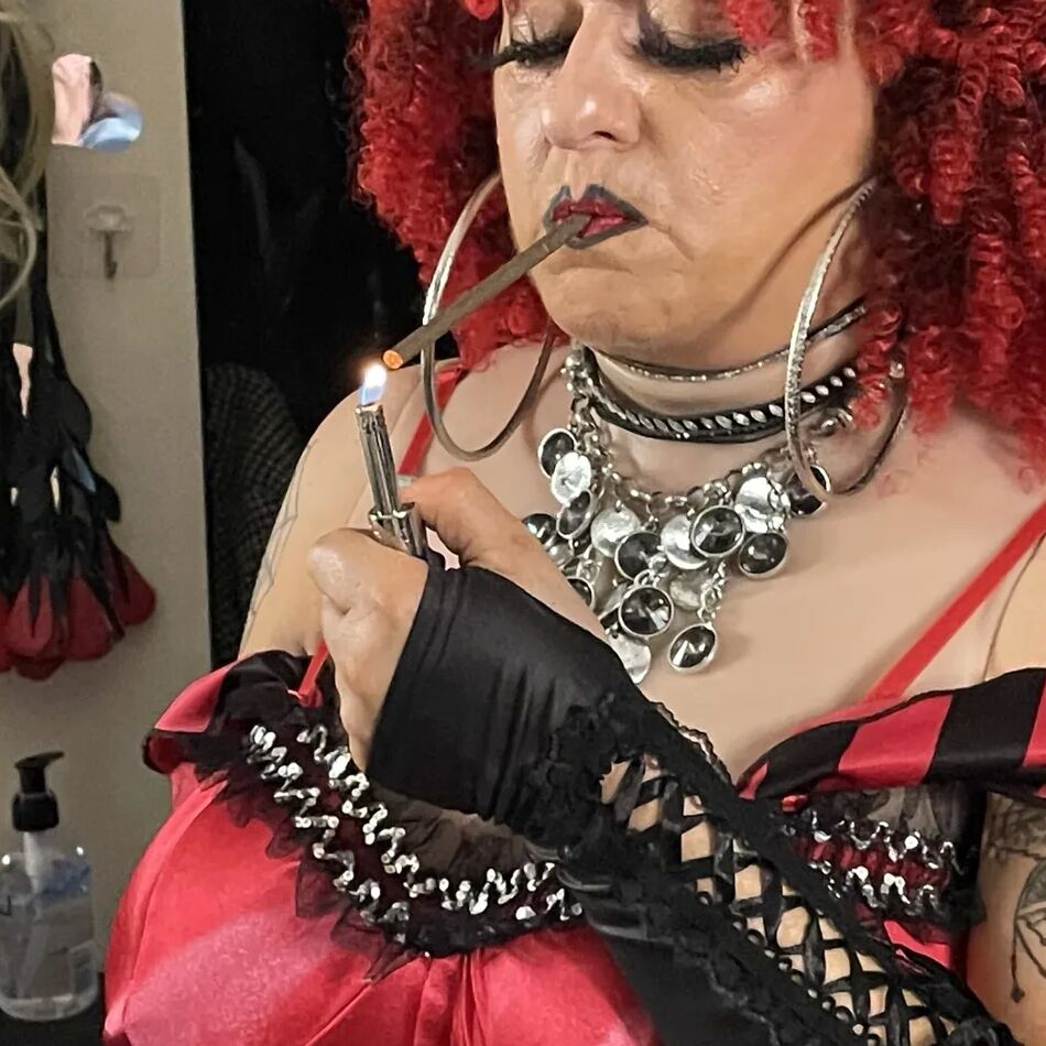 20 Pics THE MOTHER AND WHORE 2