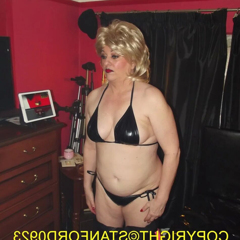 20 Pics SHIRLEY SLUT 797