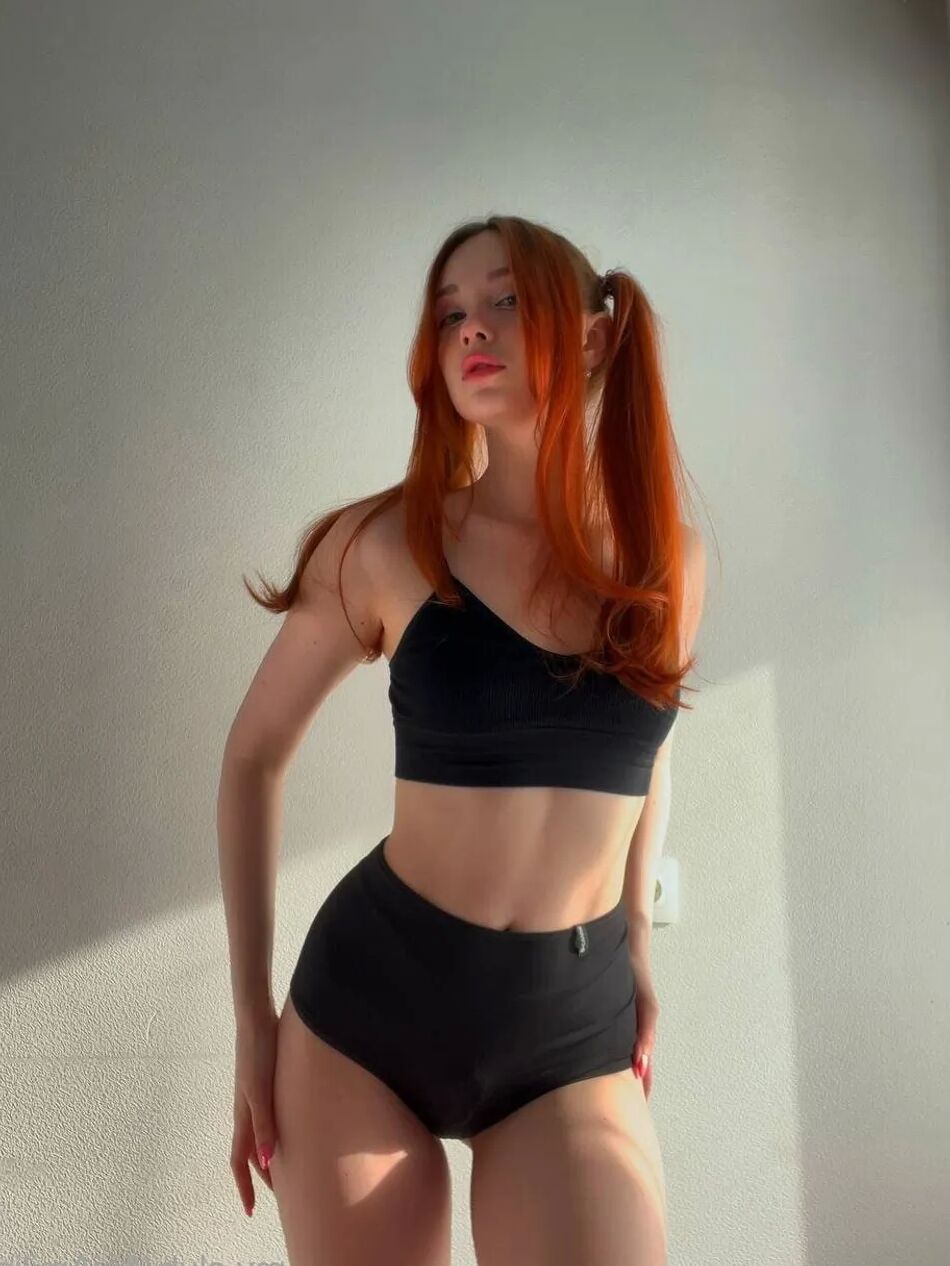 20 Pics Ani Free Photos