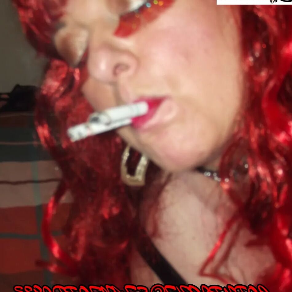 20 Pics SHIRLEY SLUT 696