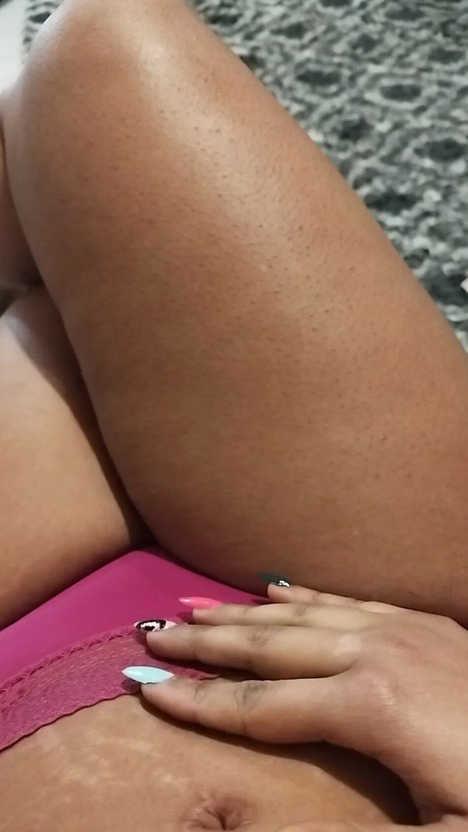 5 Pics Sexy Ebony MILF