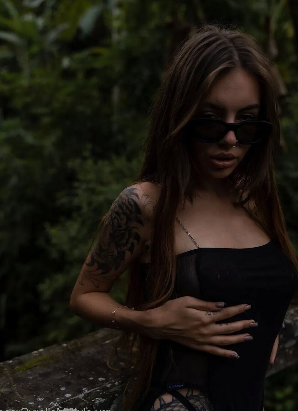 20 Pics Mallory Grace Free Photos