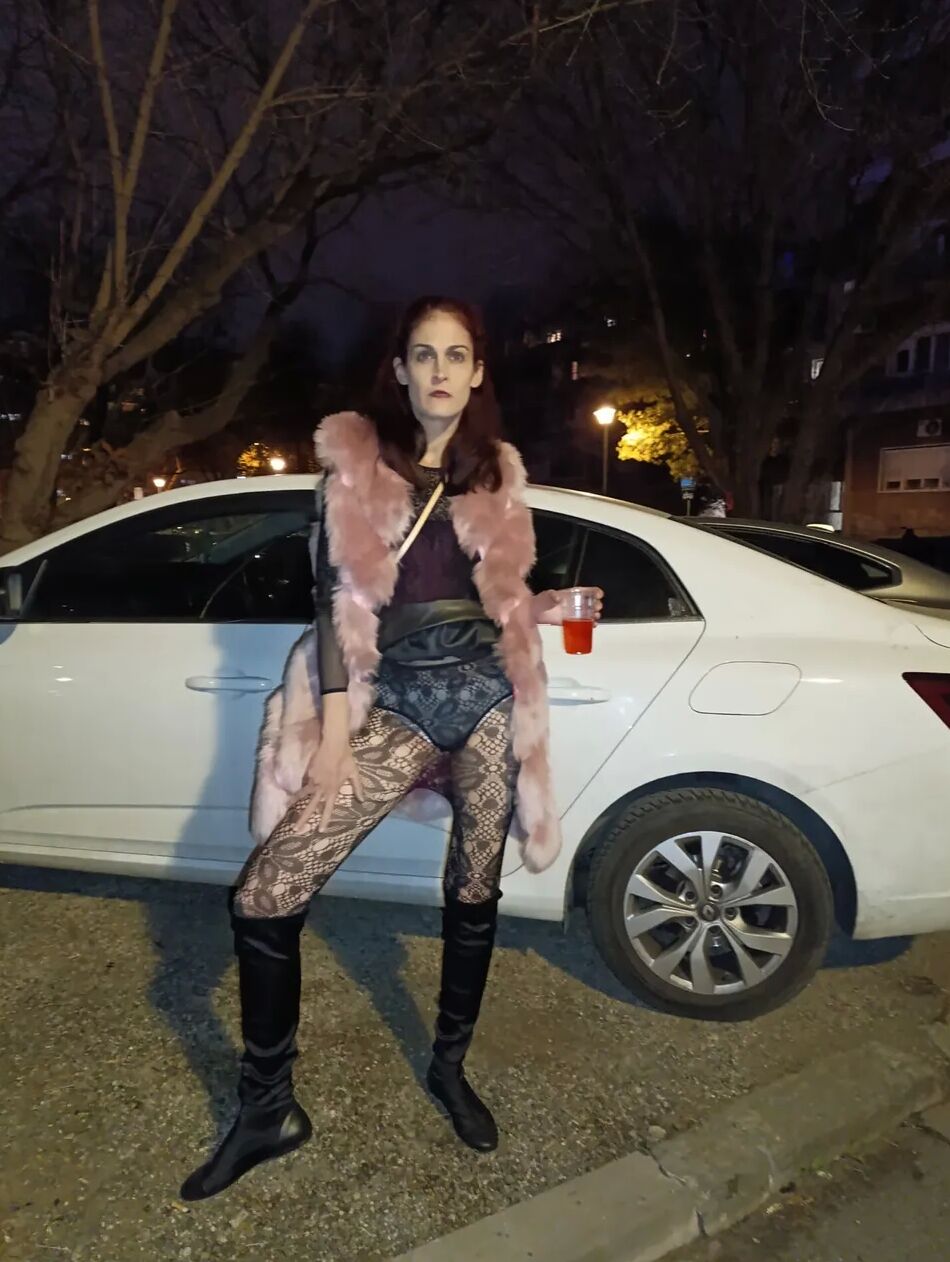 8 Pics Cumslut hubby bday shooting